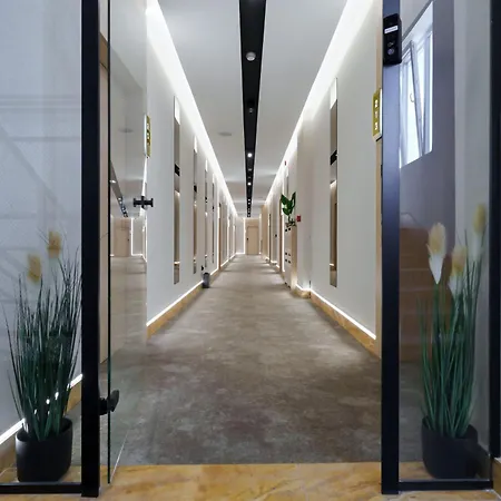 Move In Apartahotel Belgrado